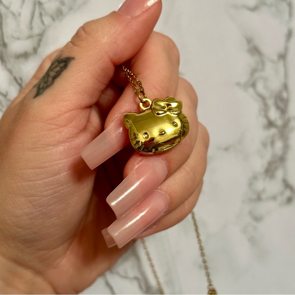 Gold Hello Kitty Locket Necklace - Picture 3 of 9